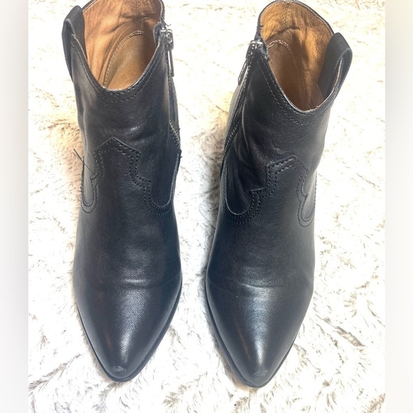 Frye Reina Western Black Leather Ankle Boots With Almond Pointed Toe 
Size 9.5 - Picture 2 of 11